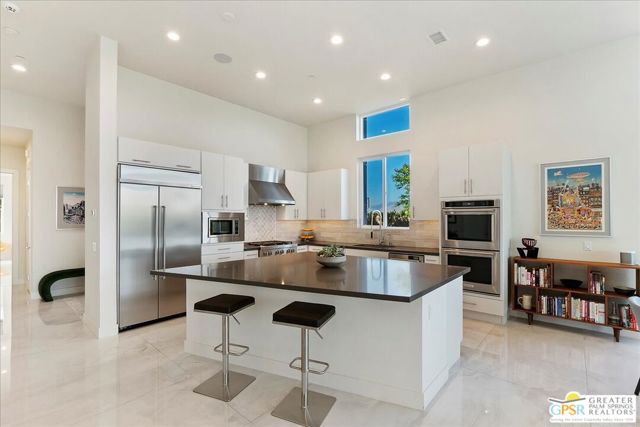 1280 Celadon Street, Palm Springs CA: https://media.crmls.org/mediaz/a1bfea47-9d81-4829-8cc8-8f4d3850613a.jpg