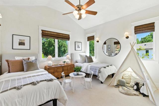 45 Sneckner Court, Menlo Park CA: https://media.crmls.org/mediaz/a1c0118e-3de6-4171-83fb-33c247c785cd.jpg