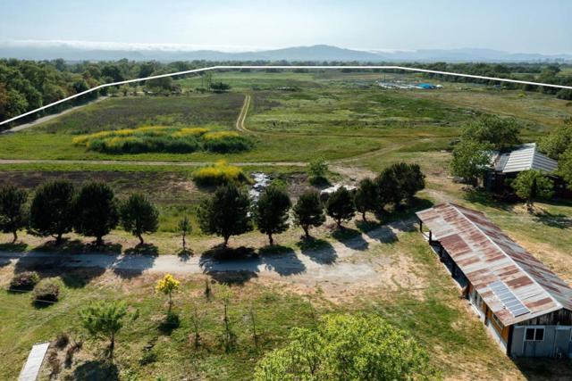 79547958 Lovers Lane, Hollister CA: https://media.crmls.org/mediaz/a1c04843-a32c-4c31-aac4-0852647325ee.jpg