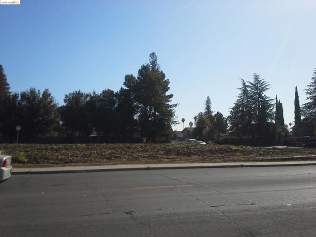 Image 2 of 12 For 7200 Meadowgate Dr