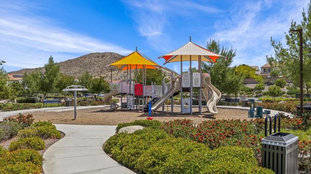 24008 Kestrel Court, Lake Elsinore CA: https://media.crmls.org/mediaz/a1c07422-8cde-4557-a022-32c764f59856.jpg