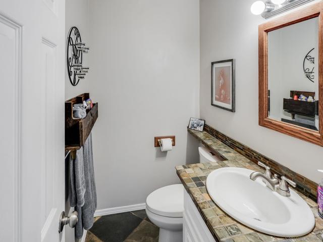 1080 Aloha Dr, Encinitas CA: https://media.crmls.org/mediaz/a1c0817a-2543-436e-b140-0862c7d43214.jpg