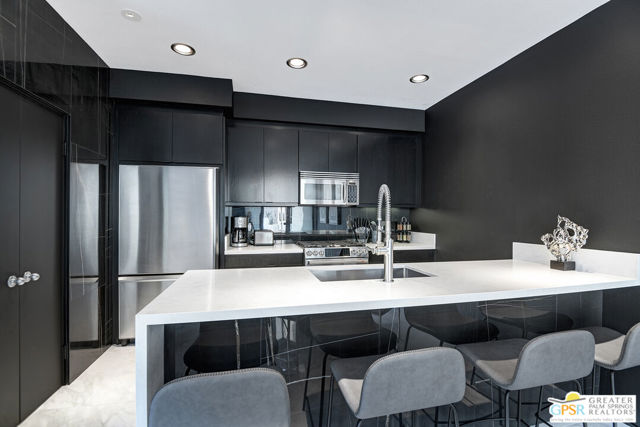 1508 E Baristo Road, Palm Springs CA: https://media.crmls.org/mediaz/a1c11c1c-005b-4aff-912e-daa9ade9d142.jpg