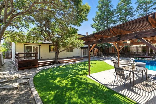 4418 Valle Vista, Pittsburg CA: https://media.crmls.org/mediaz/a1c15cef-ee00-4034-9957-2414606bffa1.jpg