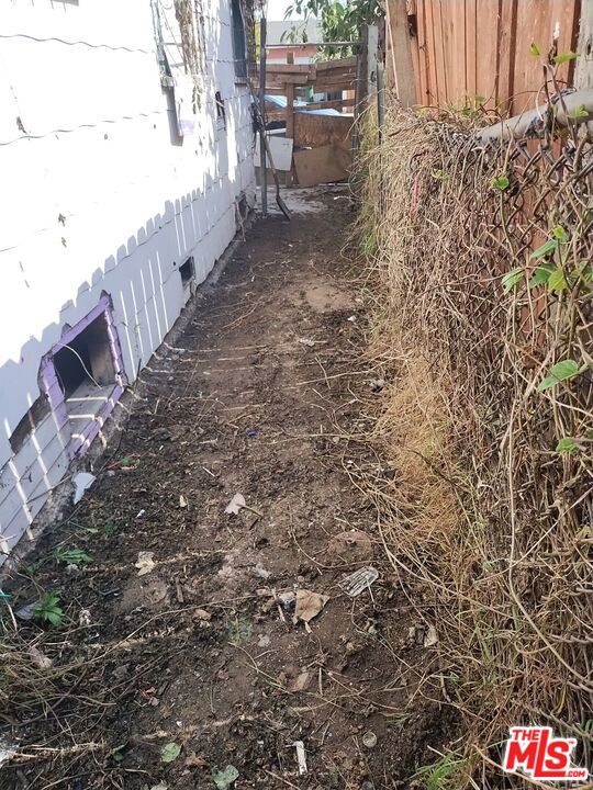 Outside walkway 1
