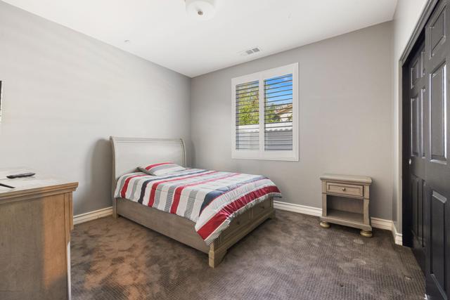 Image 27 of 35 For 48144 Newport Bridge Place