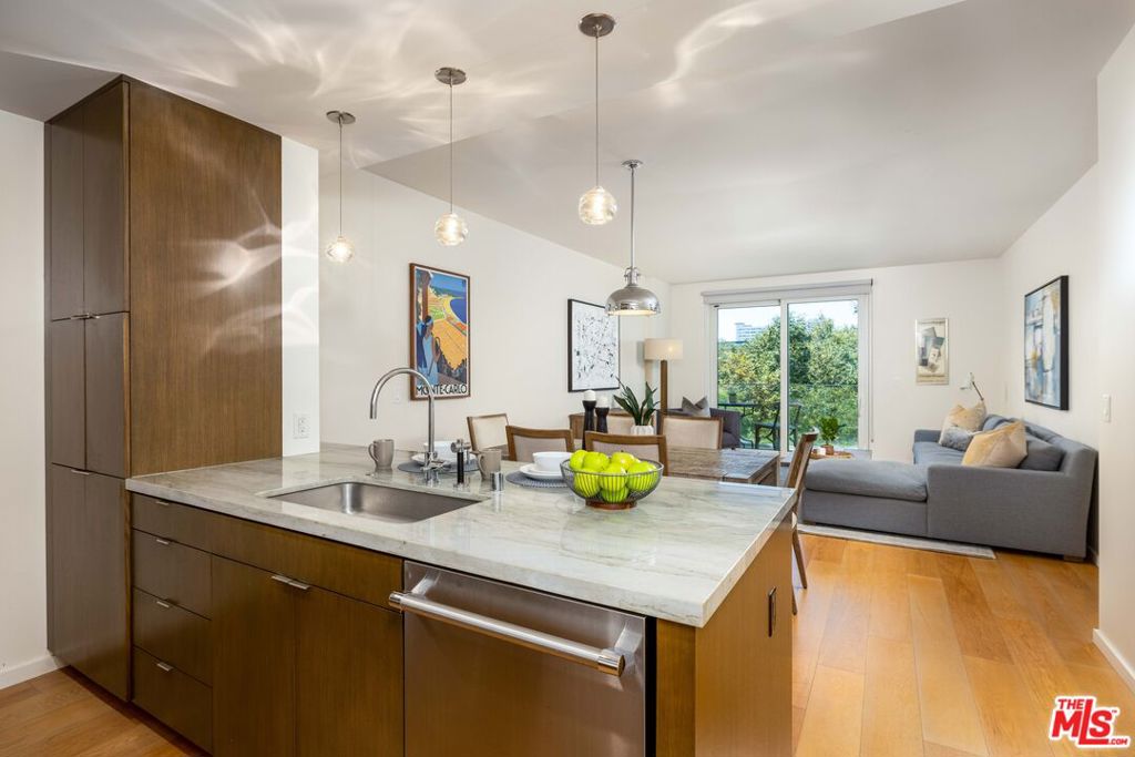 1705 Ocean Avenue 312, Santa Monica, CA 90401
