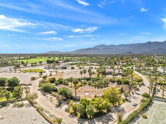 50180 Vista Montana Road, La Quinta CA: https://media.crmls.org/mediaz/a1c4d10e-b696-40b6-8972-59db2e3dabe7.jpg