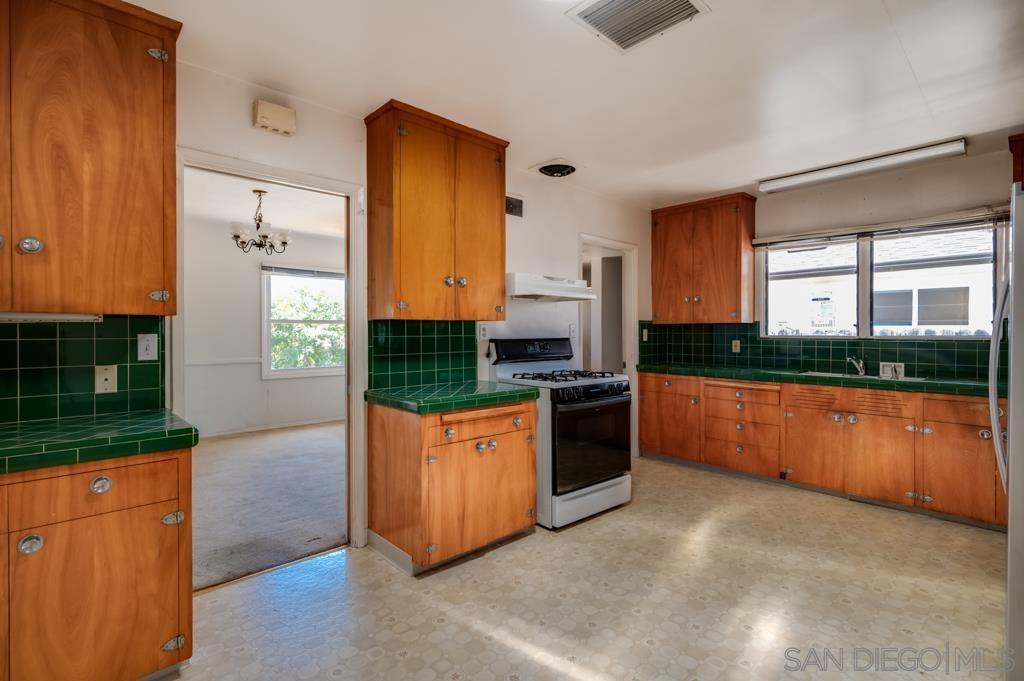 5639 Dorothy Way - photo 8