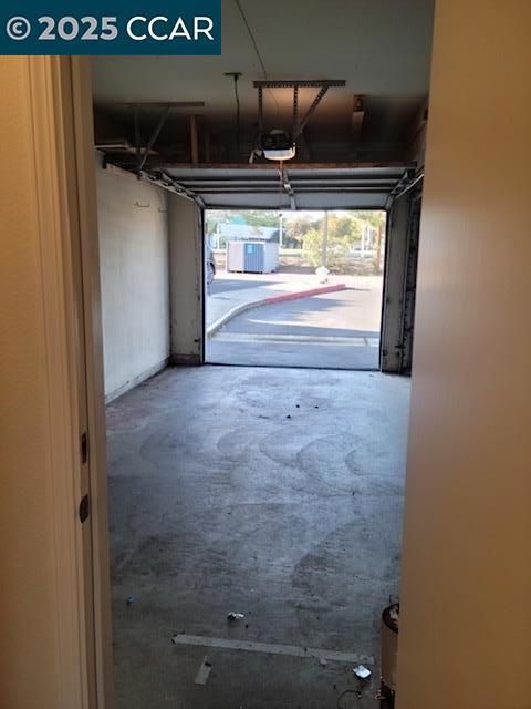 473 Cork Harbour Cir, Redwood City CA: https://media.crmls.org/mediaz/a1c5f10b-4ef8-49f9-9144-8be4178e2da1.jpg