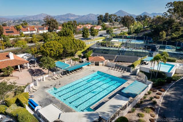 12242 Paseo Lucido, San Diego CA: https://media.crmls.org/mediaz/a1c68bfe-8e59-4b4c-bb33-83a932fd44f5.jpg