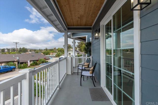 276 Hilltop Drive, Chula Vista CA: https://media.crmls.org/mediaz/a1c78a7b-ff32-484a-af85-bca80de57ca8.jpg