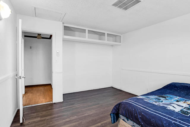 55540 Shannon Road, Landers CA: https://media.crmls.org/mediaz/a1c79e06-2372-43a5-b48c-ef2f571703d4.jpg