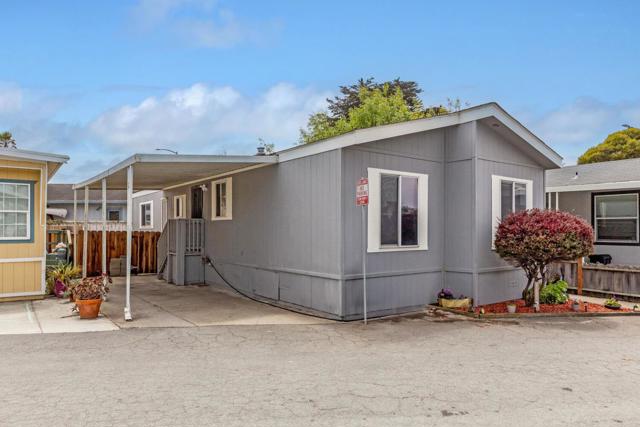 3320 Del Monte Boulevard, Marina CA: https://media.crmls.org/mediaz/a1c7cd0d-1137-4400-b1eb-6f4ce8ca2eb3.jpg