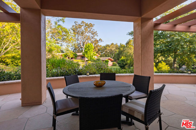 4490 Via Alegre, Santa Barbara CA: https://media.crmls.org/mediaz/a1c7d6fb-d8bd-4833-94a9-e021996a9673.jpg