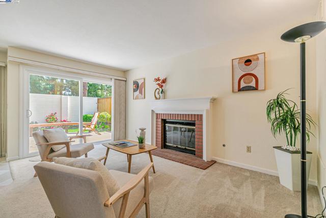 Image 7 of 58 For 42210 Live Oak Cir