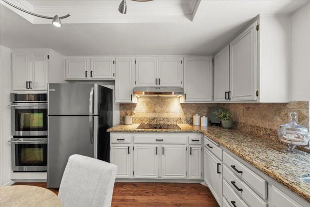 5420 Century Plaza Way, San Jose CA: https://media.crmls.org/mediaz/a1c8c7df-7e4e-4d3c-9a9b-0c6d8045edb7.jpg