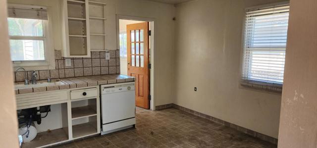 4320 Bassett Street, Santa Clara CA: https://media.crmls.org/mediaz/a1c8e09a-cff5-49fc-b182-b66dd2876351.jpg