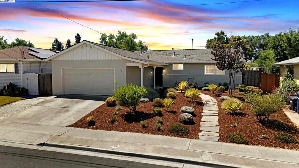 3877 Santa Clara Way
