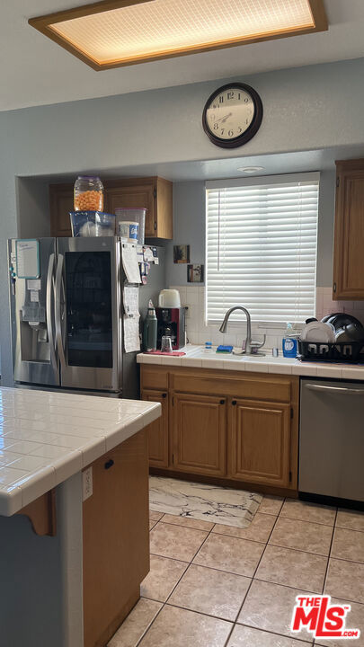 1751 W Avenue H5, Lancaster CA: https://media.crmls.org/mediaz/a1c9a623-c31e-4cb2-bbc0-6dd13a414499.jpg