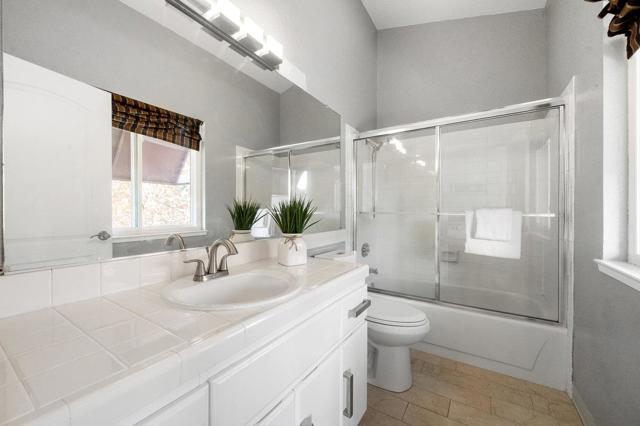 104 E Court Lane, Foster City CA: https://media.crmls.org/mediaz/a1c9ce17-0be7-4434-bbb1-d7de8f688215.jpg