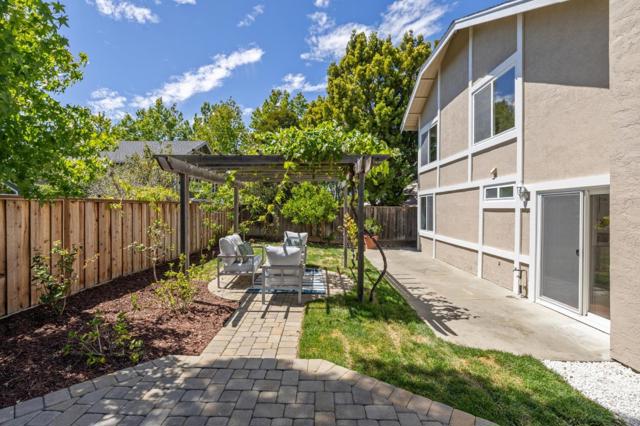704 Prescott Lane, Foster City CA: https://media.crmls.org/mediaz/a1c9ecf6-8051-44b8-b360-a68f6162062a.jpg