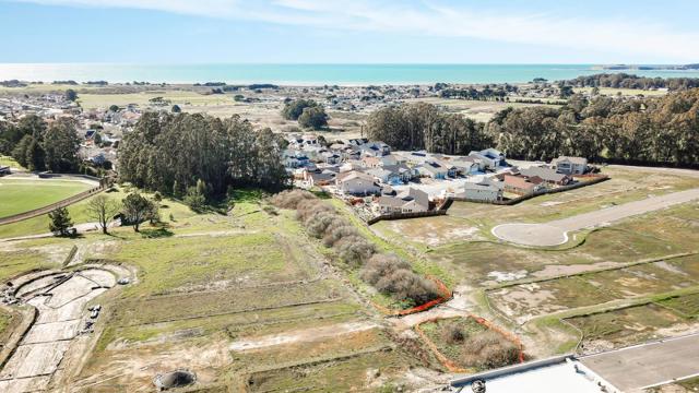 0 Upper Terrace Avenue, Half Moon Bay CA: https://media.crmls.org/mediaz/a1caaf2f-531c-49ee-9553-6474eabbfc9a.jpg