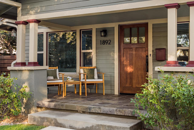 Detail Gallery Image 2 of 38 For 1892 N Marengo Ave, Pasadena,  CA 91103 - 3 Beds | 2 Baths