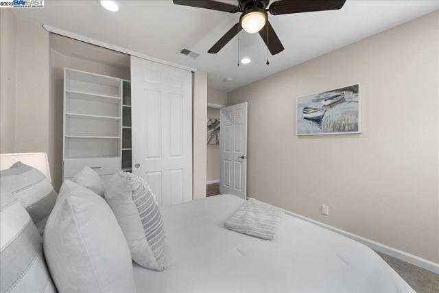 318 Lone Oak Dr, Pleasanton CA: https://media.crmls.org/mediaz/a1cb22d5-b753-45e1-9d26-630b6b6d84a1.jpg