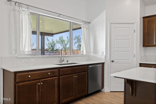 Detail Gallery Image 12 of 46 For 9101 Willow Terrace Dr, Shafter,  CA 93263 - 4 Beds | 2 Baths