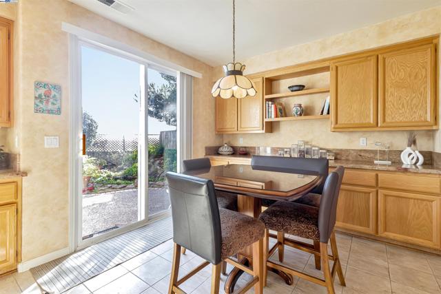 Image 13 of 53 For 2386 Pacifica Ct