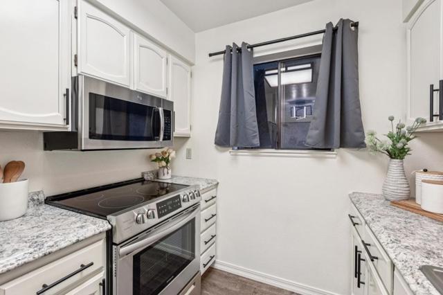 711 S Bayshore Boulevard, San Mateo CA: https://media.crmls.org/mediaz/a1cdfadd-7a4b-472e-8666-35419aaa54d8.jpg