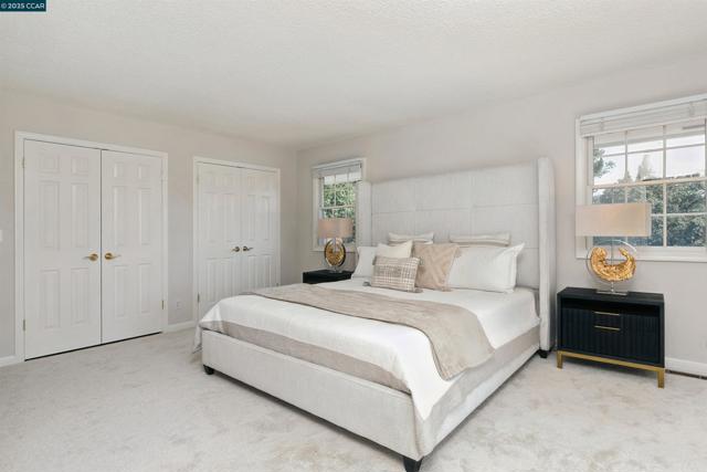 2646 Roundhill Dr, Alamo CA: https://media.crmls.org/mediaz/a1ce0713-7c37-4d56-a09a-def9b6ef3081.jpg
