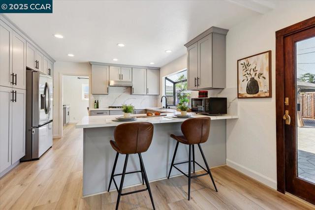 5179 Paul Scarlet Dr, Concord CA: https://media.crmls.org/mediaz/a1cefec6-d1d0-4cb0-b29d-3e5d5308594b.jpg