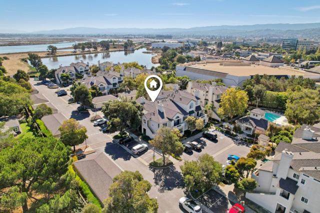 2508 Hastings Shore Lane, Redwood City CA: https://media.crmls.org/mediaz/a1cf4d14-1180-4086-af66-30adc23d774c.jpg