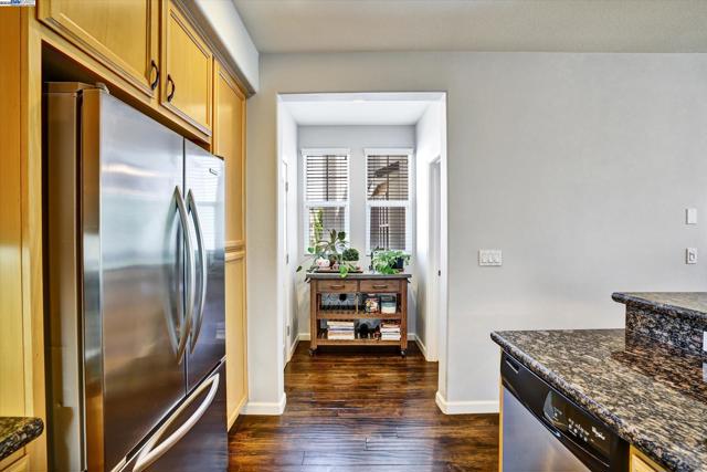 140 Selby Ln, Livermore CA: https://media.crmls.org/mediaz/a1cf98ff-5c30-4018-97ca-5f8af27d6f06.jpg