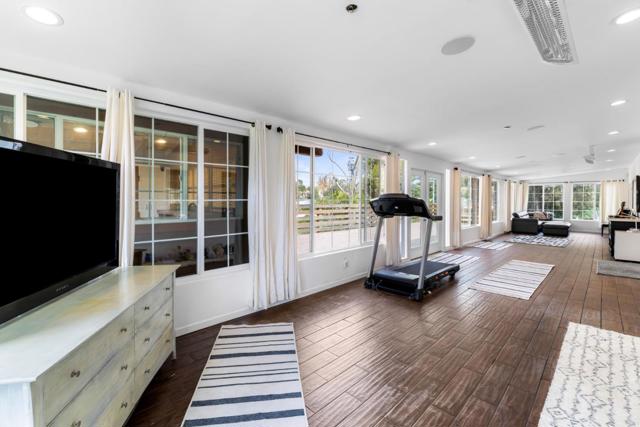 1575 Military Avenue, Seaside CA: https://media.crmls.org/mediaz/a1cf9f52-6f5b-467b-a8f9-5730e14597d7.jpg