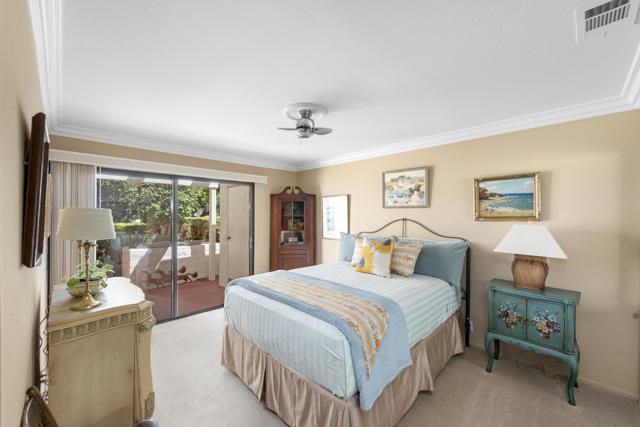 46510 Arapahoe Drive, Indian Wells CA: https://media.crmls.org/mediaz/a1d03041-804d-4003-978b-f43895c0a7a9.jpg