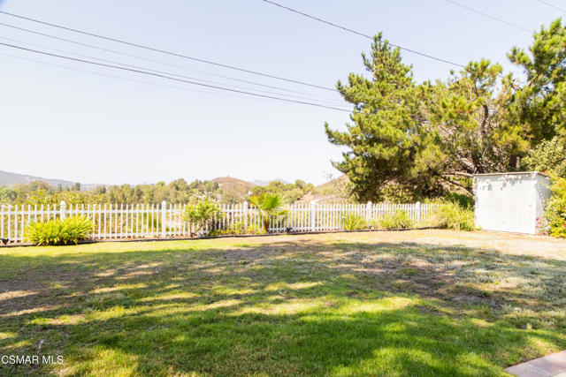 385 Somerset Circle, Thousand Oaks CA: https://media.crmls.org/mediaz/a1d1d369-2b16-4720-82b0-6cfac5483e9a.jpg