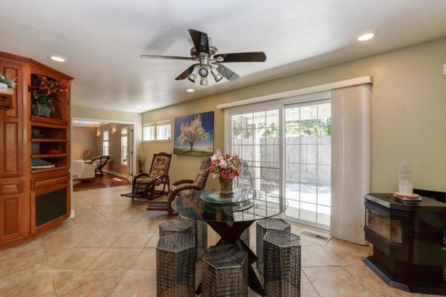 60 Monte Vista Way, Gilroy CA: https://media.crmls.org/mediaz/a1d1e9a1-de2f-4836-9e37-f69273918c33.jpg