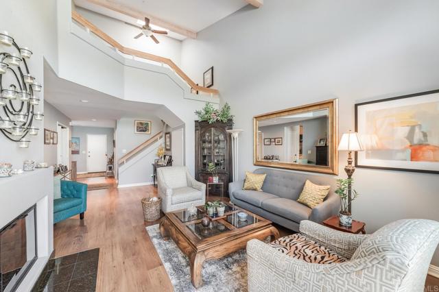 Detail Gallery Image 5 of 29 For 4843 Flying Cloud, Carlsbad,  CA 92008 - 2 Beds | 2/1 Baths