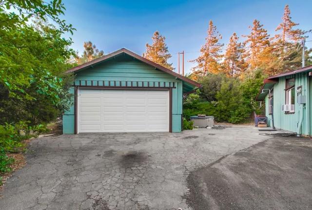 3233 Salton Vista Drive, Julian CA: https://media.crmls.org/mediaz/a1d2818b-a6d9-45f1-92f4-8cf36f605b2d.jpg