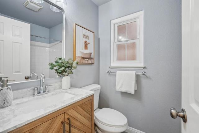 139 Pacchetti Way, Mountain View CA: https://media.crmls.org/mediaz/a1d34cd8-93e2-4b24-a6c4-3382b63e4c36.jpg