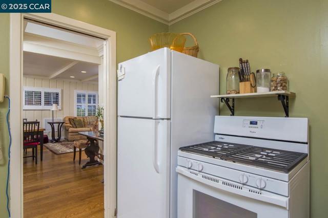 1679 Carmel Dr, Walnut Creek CA: https://media.crmls.org/mediaz/a1d39638-1209-4e11-bca2-d6d5faba11cf.jpg