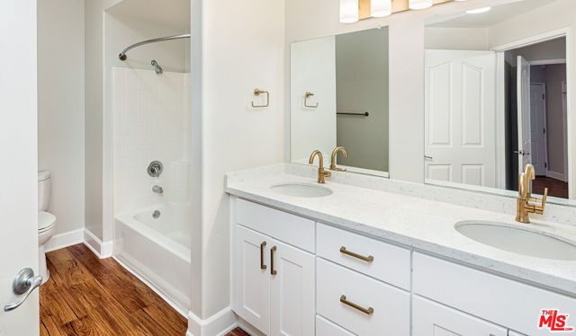348 S Hauser Boulevard, Los Angeles CA: https://media.crmls.org/mediaz/a1d3c227-f845-4de1-a5e3-a9f6b1adadd1.jpg