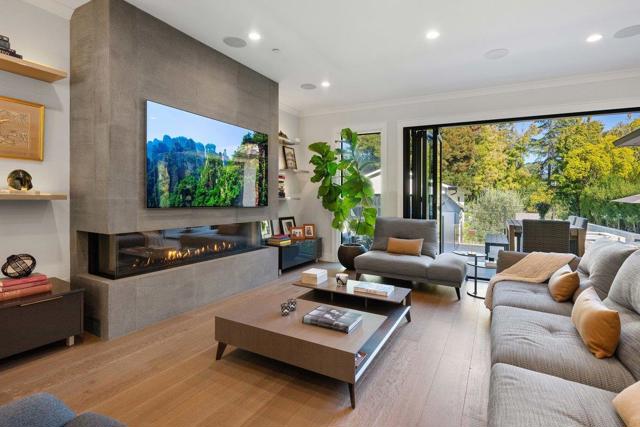 424 Occidental Avenue, San Mateo CA: https://media.crmls.org/mediaz/a1d42c30-44cc-49fd-b009-b4f30d8d0bf5.jpg