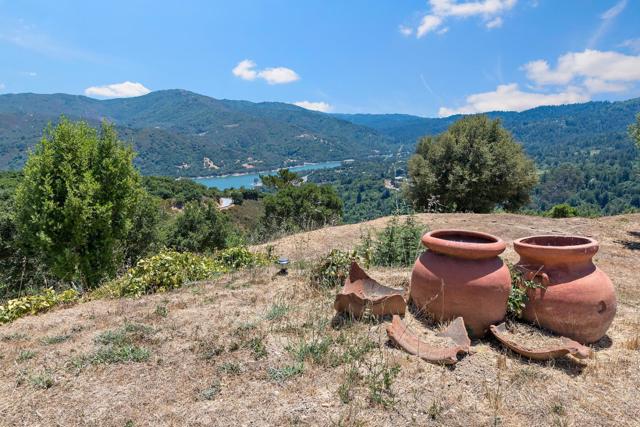 19375 Montevina Road, Los Gatos CA: https://media.crmls.org/mediaz/a1d43cf6-7388-4565-adfc-f30f315adc63.jpg