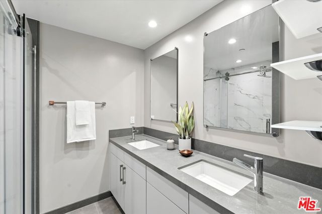 1326 S Centinela Avenue, Los Angeles CA: https://media.crmls.org/mediaz/a1d43d2f-2ad2-4ccd-9634-aea914978912.jpg