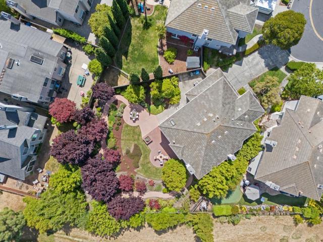 910 Governors Bay Drive, Redwood City CA: https://media.crmls.org/mediaz/a1d4913f-2cea-41ee-a9ef-1f740d6b25c9.jpg