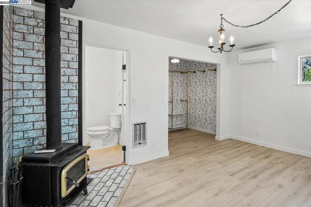 2019 E St, Hayward CA: https://media.crmls.org/mediaz/a1d515ae-5fbf-4054-bbcd-a4ca3bee1899.jpg